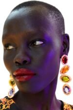 Retro Frame Gem Pendant Earrings - Image 4